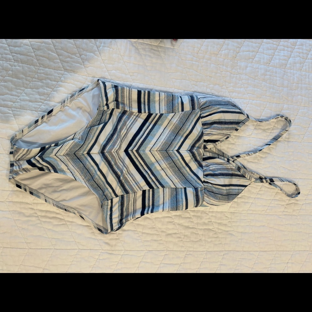 Splendid one piece swim suit